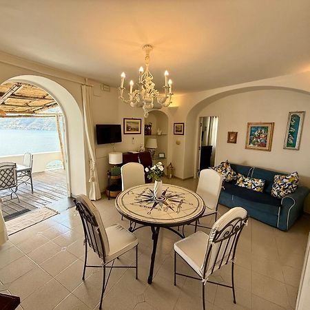 Villa Anna Майори Екстериор снимка