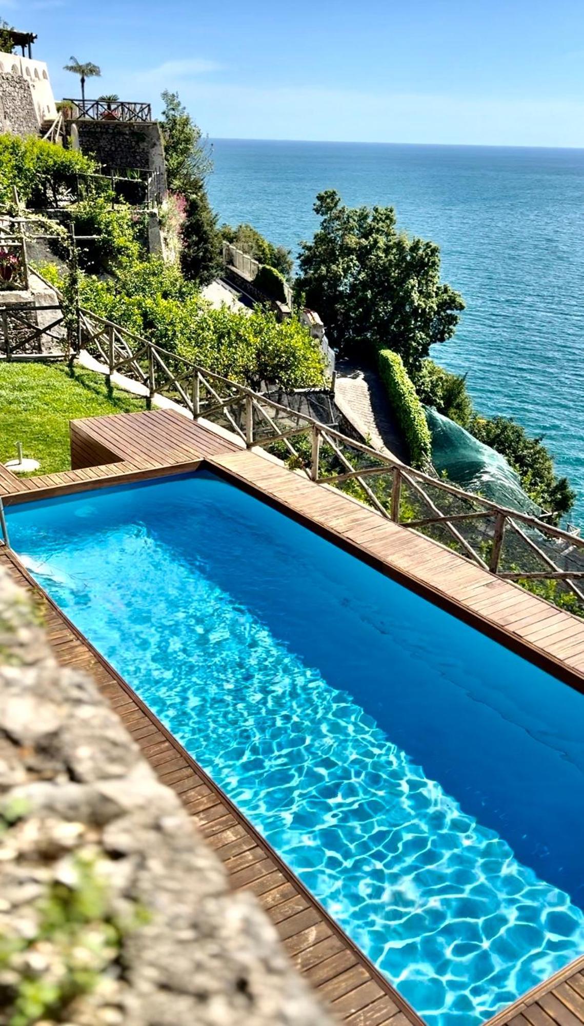 Villa Anna Майори Екстериор снимка