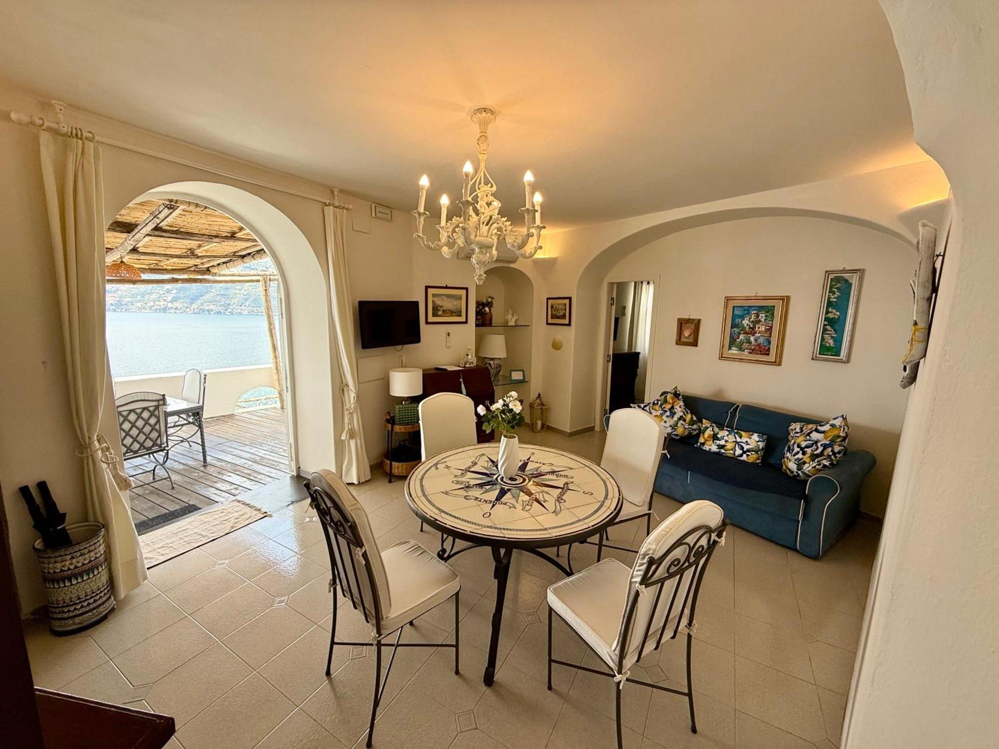 Villa Anna Майори Екстериор снимка