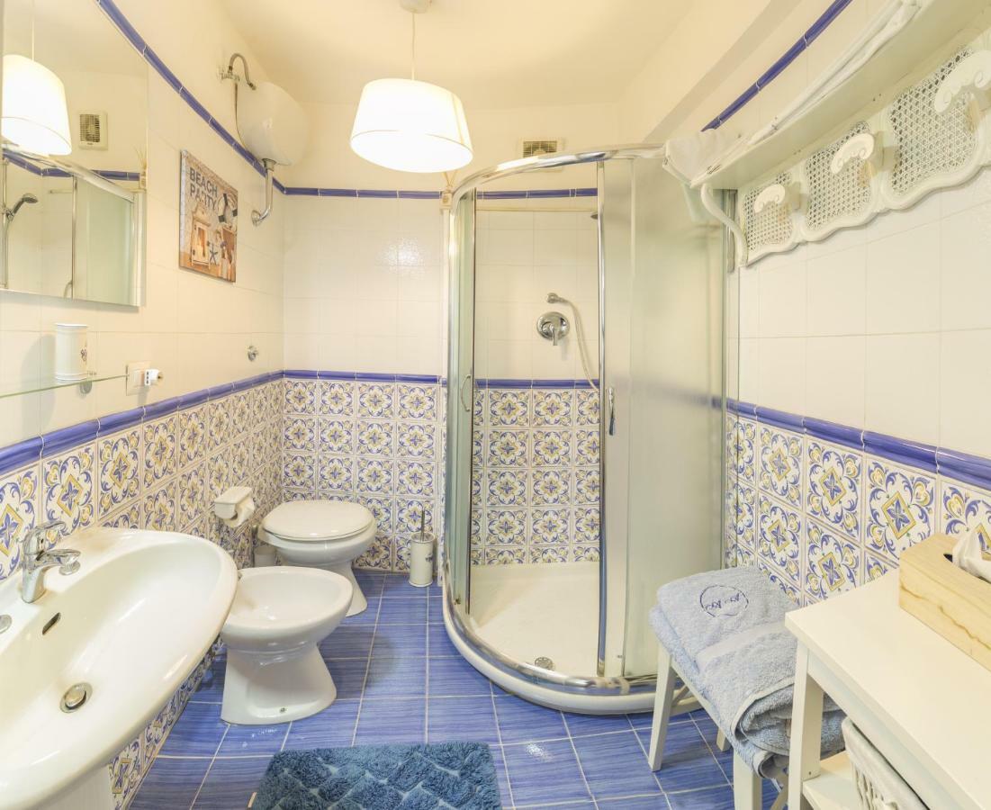 Villa Anna Майори Екстериор снимка